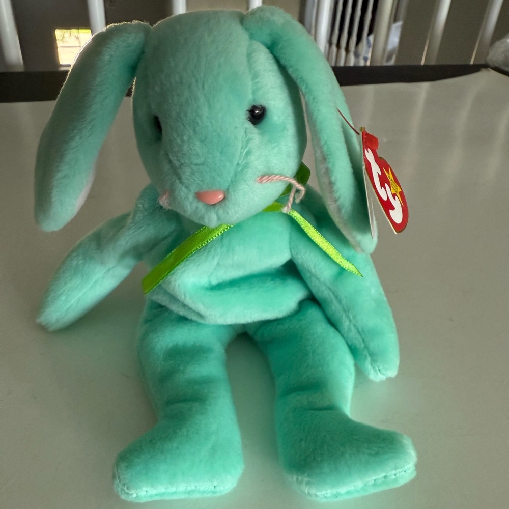 1997 Hippity the Rabbit Beanie Baby - Picture 2 of 11